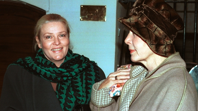Hereky Olga Schoberová a Kvta Fialová (1993)