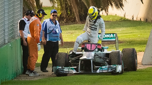 Nico Rosberg z Mercedesu v trninku na VC Austrlie dojezdil.