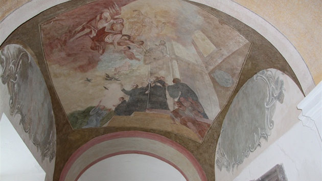 Vzcnm malby v Szavskm kltee vyobrazuj ivot zakladatele kltera sv. Prokopa.