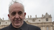 Argentinský kardinál Jorge Mario Bergoglio se stal novým papeem. Pijal jméno...