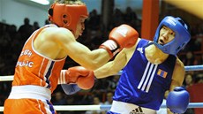 Boxer Zdenk Chládek ve finále Grand Prix Ústí s Enkhzorigem z Mongolska 