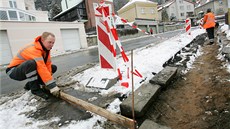 V ulici Na Vyhlídce v Karlových Varech zaala generální rekonstrukce.