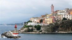 Pi píjezdu trajektem se zjeví Bastia v celé své krase a majestátnosti. 
