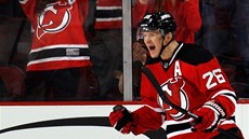 Patrik Eliá� z New Jersey se raduje z gólu proti Philadelphii.