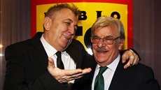 Italský herec Giancarlo Giannini a �editel Febiofestu Fero Feni�