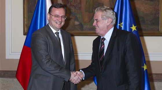 Premiér Petr Neas a prezident Milo Zeman na jednání vlády (20. bezna 2013)