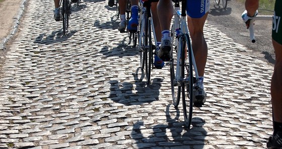 STO LET. Slavná cyklistická klasika Kolem Flander se narodila v roce 1913.