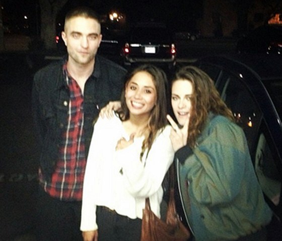 Fanynka potkala náhodou Pattinsona a Stewartovou v baru.