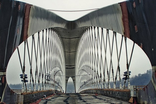Rozestavný Trojský most