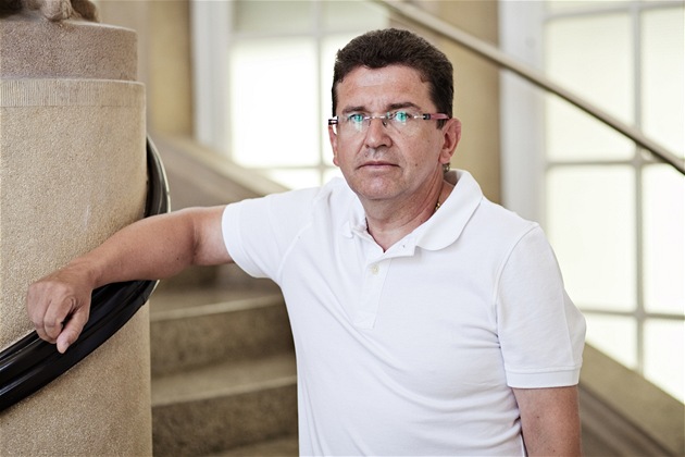 Kandidát na ústavního soudce, bývalý vojenský prokurátor Jaroslav Fenyk, senátor�m �ekl, �e nepochopil d�vody Václava Klause pro amnestii.