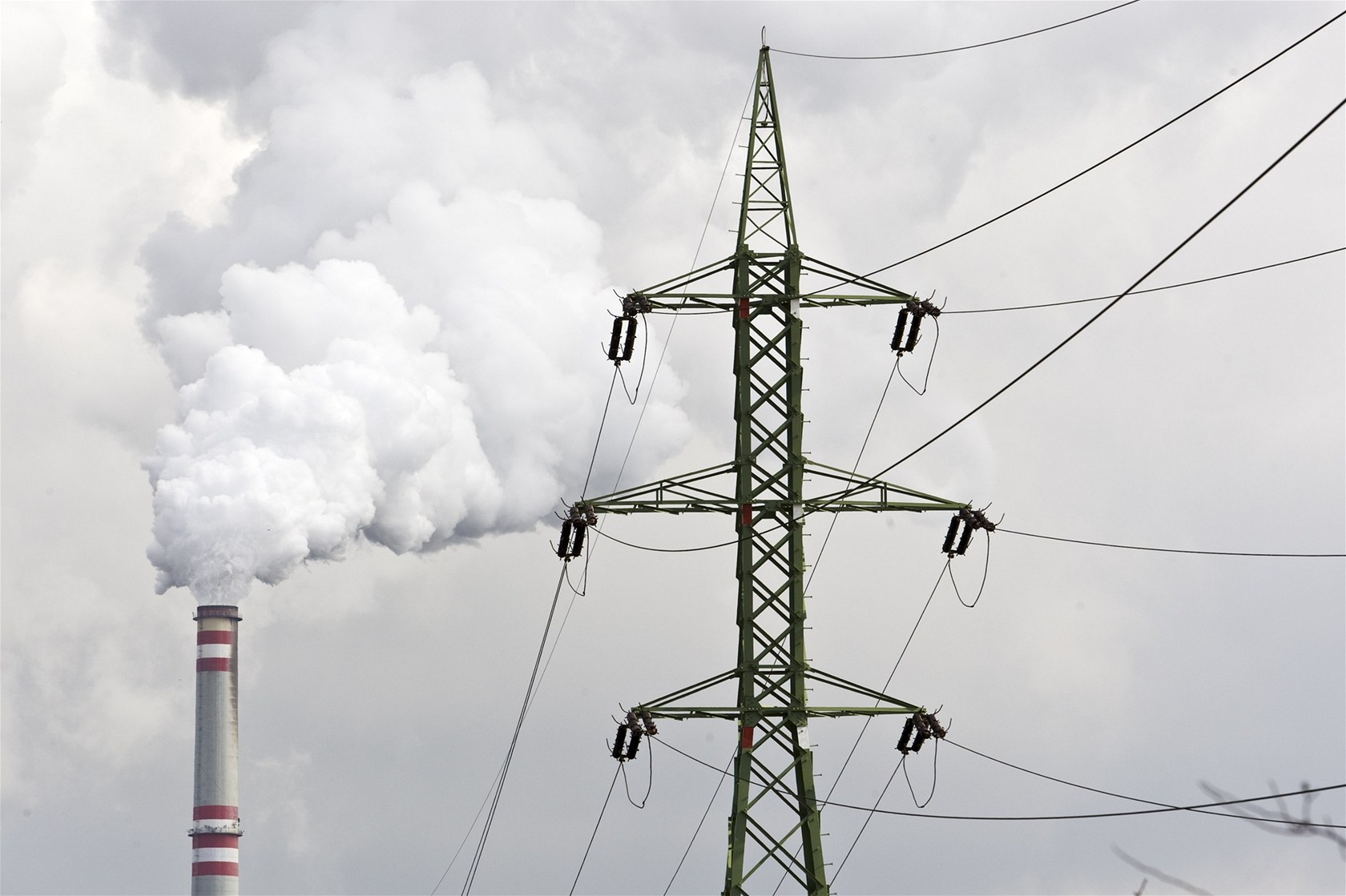  Polská energetická soustava je zastaralá a vláda se sna�í zabránit rozsáhlým výpadk�m elektrického proudu