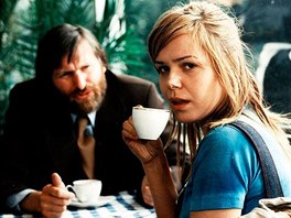 Jan Schmid a Dagmar Havlová ve filmu Holka na zabití (1975)