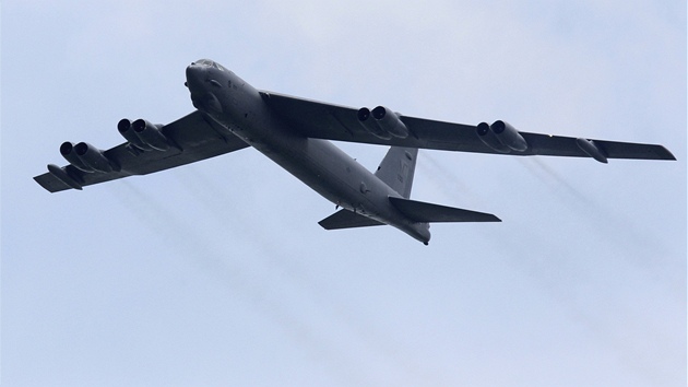 Napt na Korejskm polostrov roste, nad Soulem peltvaj americk bombardry B-52