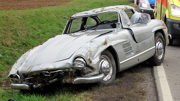 Mercedes 300 SL po nehod