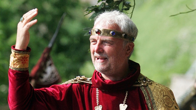 Herec Vladimr ech v krlovskm prvodu na Karltejn (2008)