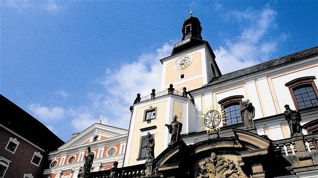 Klášterní kostel sv. Vojtěcha v Broumově, prelatura benediktinského kláštera