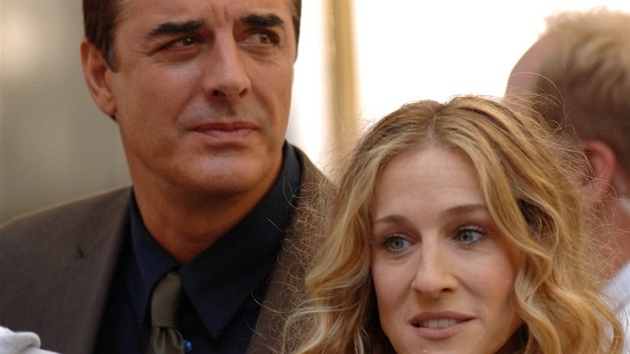 Chris Noth a Sarah Jessica Parkerov v serilu Sex ve mst (2007)