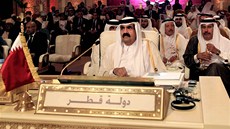 Katarský emír Hamad bin Chalífa Sání na summitu Ligy arabských stát� navrhl