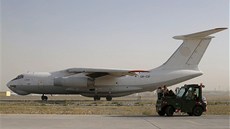 Nazir�v Ilju�in Il-76 p�evá�el mnoho m�síc� tajný náklad pro Asad�v re�im.