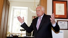 Václav Klaus v institutu, který nese jeho jméno.