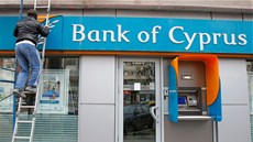 Zavená poboka kyperské banky Bank of Cyprus.
