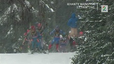 Takhle zachytily nahého poskakujícího recesistu kamery norské televize TV2.