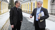 �editel památkového ústavu v �eských Bud�jovicích Petr Pavelec (vlevo), který