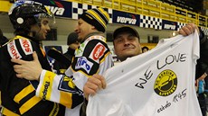 Hokejisté a fanoušci Litvínova se loučili se sezonou