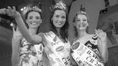 Kate�ina Elgerová, Miss �R 2000 Michaela Sala�ová a  Markéta Svobodná