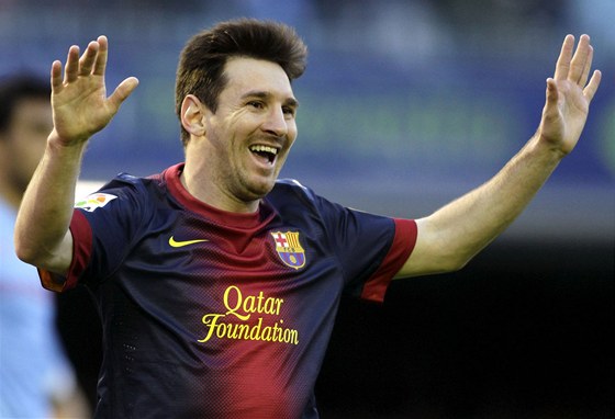 DALÍ ZÁSAH. Lionel Messi se raduje ze své branky do sít Celty Vigo.