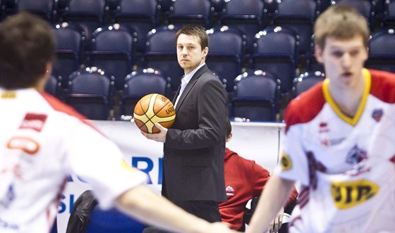 Duan Bohunický, nový trenér basketbalist Pardubic.