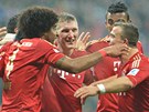 KANONÁDA. Fotbalisté Bayernu Mnichov se radují z jednoho z devíti gól, kterými