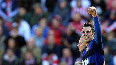 Robin Van Persie z Manchesteru United slaví gól proti Sunderlandu.