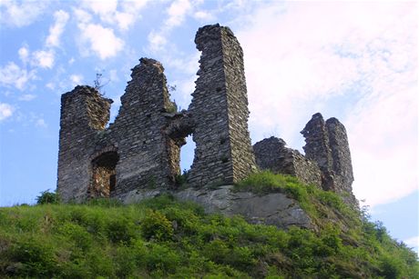 Torzo hradu v Andlské Hoe