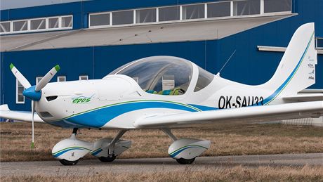 SportStar Epos je sportovní dvoumístné letadlo, které má díky elektropohonu