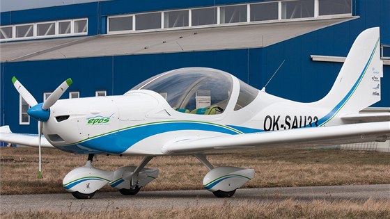 SportStar Epos je sportovní dvoumístné letadlo, které má díky elektropohonu