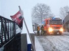 Polský kamion se v Ropici na Frýdecko-Místecku napíchl na betonový mostní