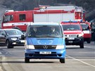 U Rokycan havaroval francouzský autobus plný dtí, na míst zemela jedna