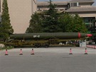 ínská raketa Dong Feng-3 (CSS-2), její první stupe tvoí základ raket