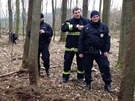 Policie celou oblast v lese u Kynperka nad Ohí v okolí nalezené dlostelecké