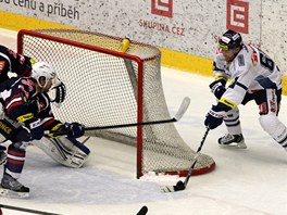 Ze zpasu Chomutov - Liberec (bl). Domc branka v ohroen.