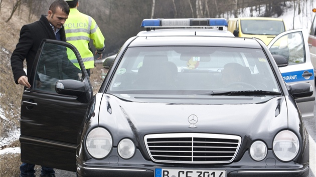 Ve stedu policie ebrajc Rumuny pokutovala u Pakapole mezi Velemnem a Boislav.