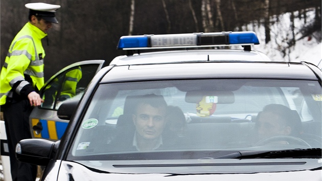 Ve stedu policie ebrajc Rumuny pokutovala u Pakapole mezi Velemnem a Boislav.