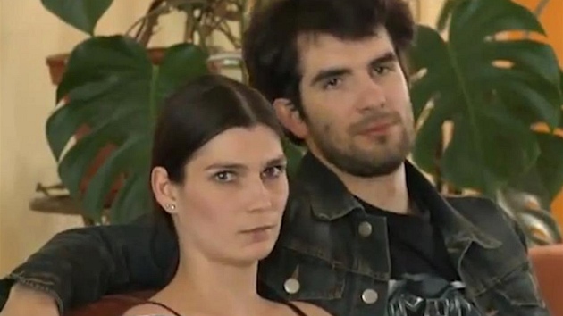 Ne v�ichni jsou ale z Evropsk� unie tak bezv�hradn� nad�en�. Ve videu vystupuje i euroskeptik.