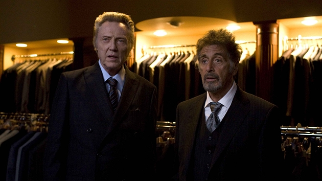 Christopher Walken (vlevo) a Al Pacino ve filmu Jako za starejch as