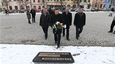 Jihlavský primátor Jaroslav Vymazal a dal�í �lenové m�stské rady polo�ili k