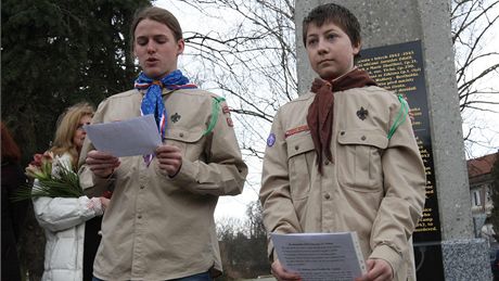 V Tricch na Olomoucku odhalili pomnk obtem holocaustu a zrove i