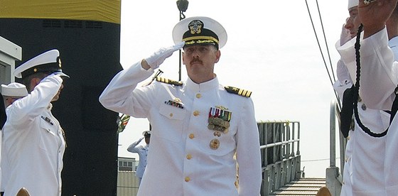 Velitel americké ponorky USS Pittsburgh Michael Ward