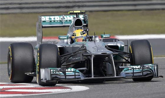Lewis Hamilton z týmu Mercedes byl nejrychlejí v kvalifikaci na Velko cenu