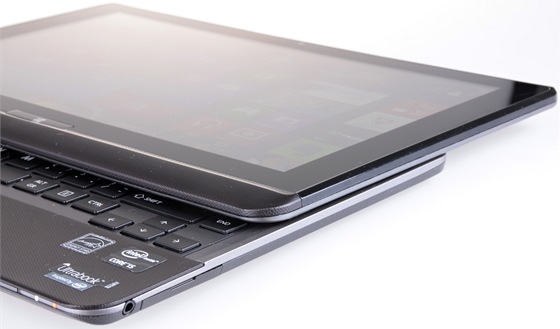 Konvertibilní tablet/ultrabook Toshiba U920t